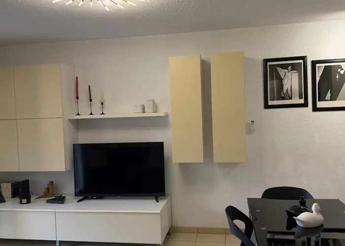 Bilocale Centro, Terrazzo E Parking Privato