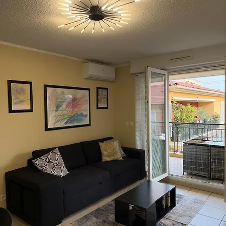 Apartamento Bilocale Centro, Terrazzo E Parking Privato