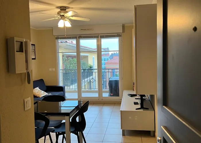 Bilocale Centro, Terrazzo E Parking Privato Appartement Menton