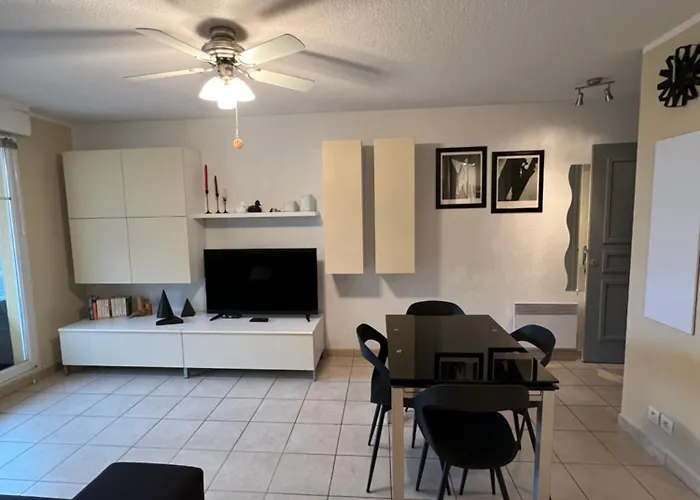 Bilocale Centro, Terrazzo E Parking Privato Apartamento